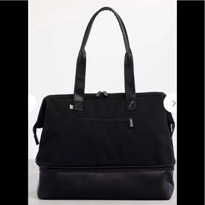 LIKE NEW Beis Convertible Weekender Bag!